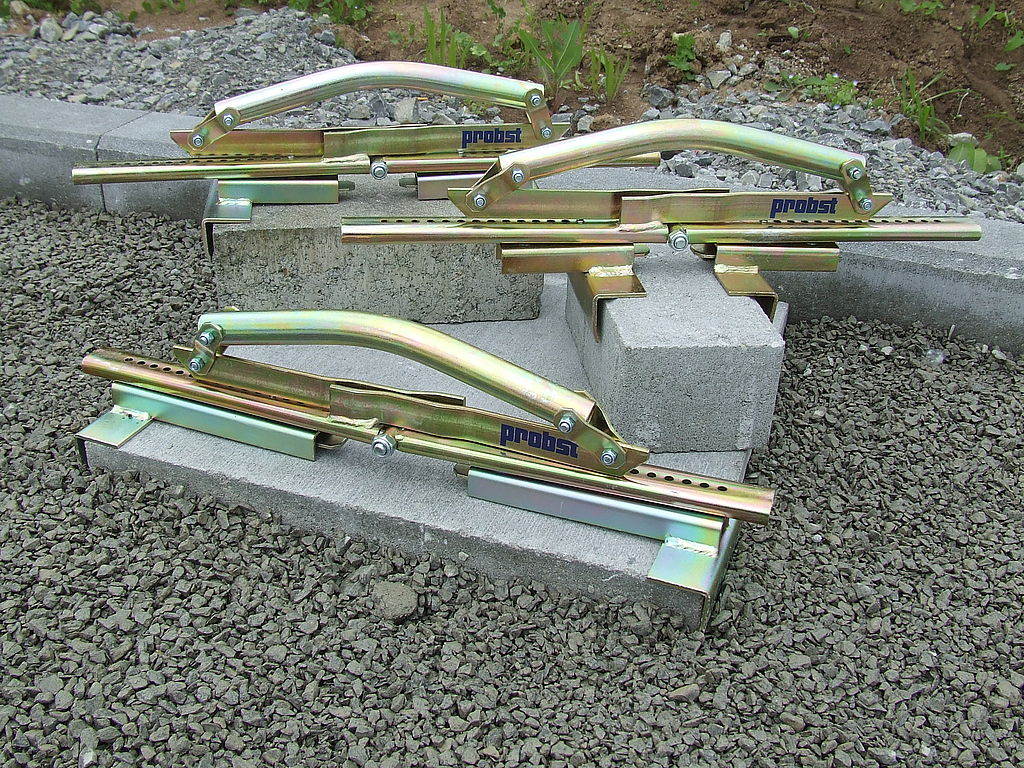 Platthandtag som används för betong och naturstensplattor.